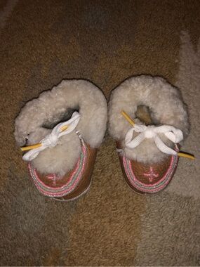 Baby Moccasins Deerskin Shearling Lined Handmade Argentina Beaded Baby Shoes